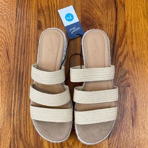Universal Thread Espadrilles